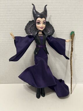 DISNEY DESCENDANTS Maleficent Doll, barbie size toy